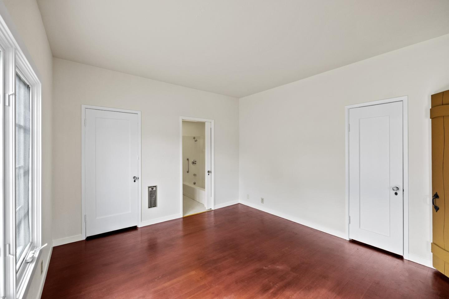 Detail Gallery Image 11 of 25 For 216 Park St, Pacific Grove,  CA 93950 - 1 Beds | 1 Baths