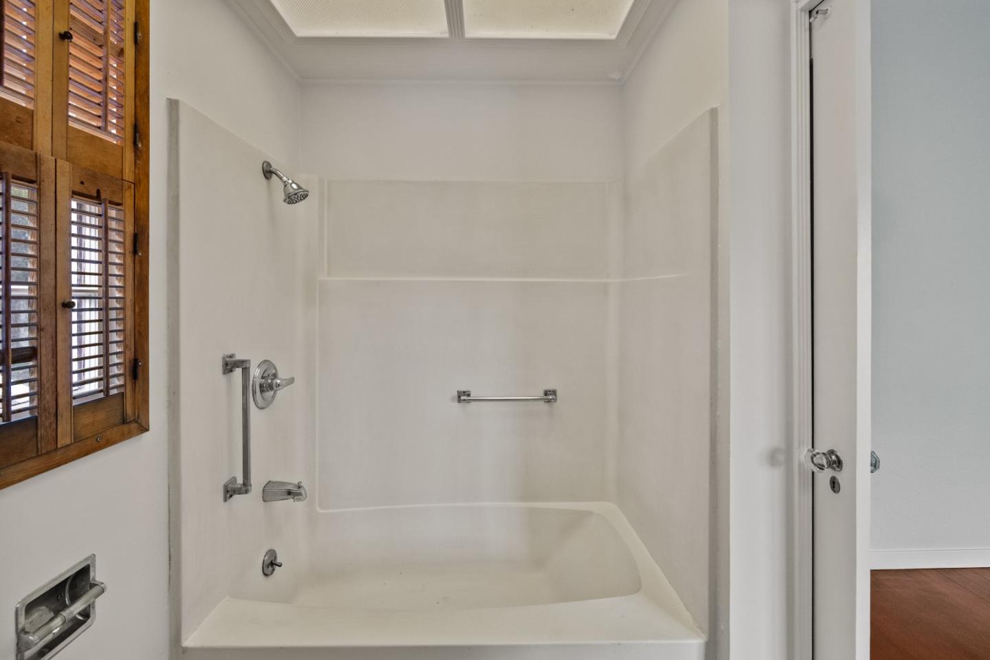 Detail Gallery Image 14 of 25 For 216 Park St, Pacific Grove,  CA 93950 - 1 Beds | 1 Baths