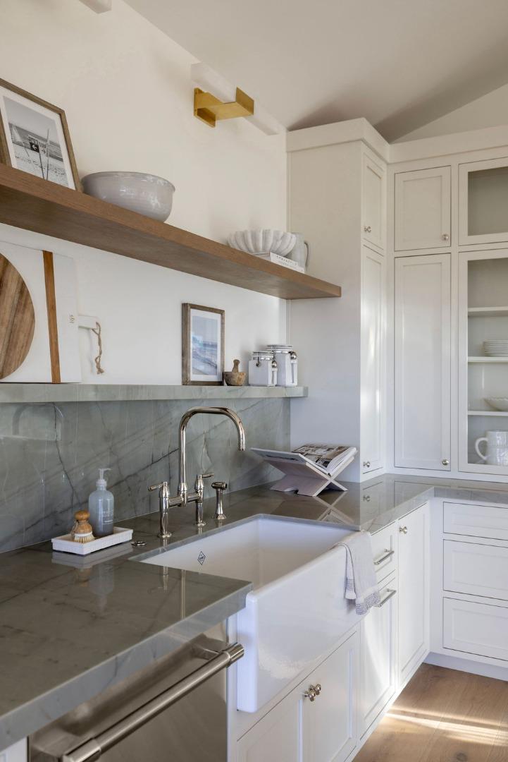 Detail Gallery Image 12 of 55 For 120 24th Ave, Santa Cruz,  CA 95062 - 4 Beds | 3/1 Baths