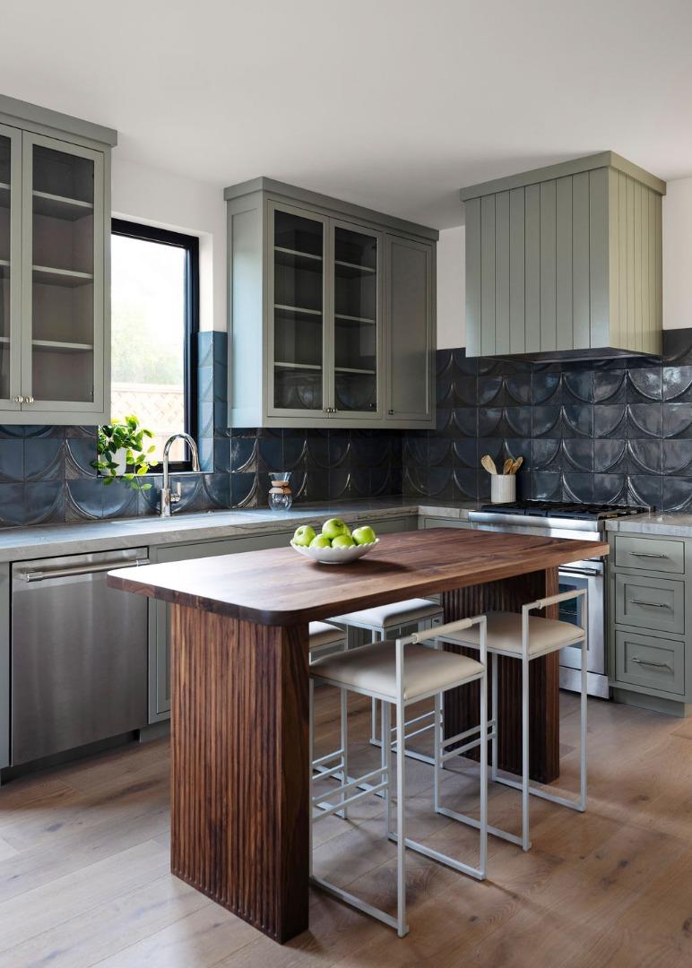 Detail Gallery Image 26 of 55 For 120 24th Ave, Santa Cruz,  CA 95062 - 4 Beds | 3/1 Baths