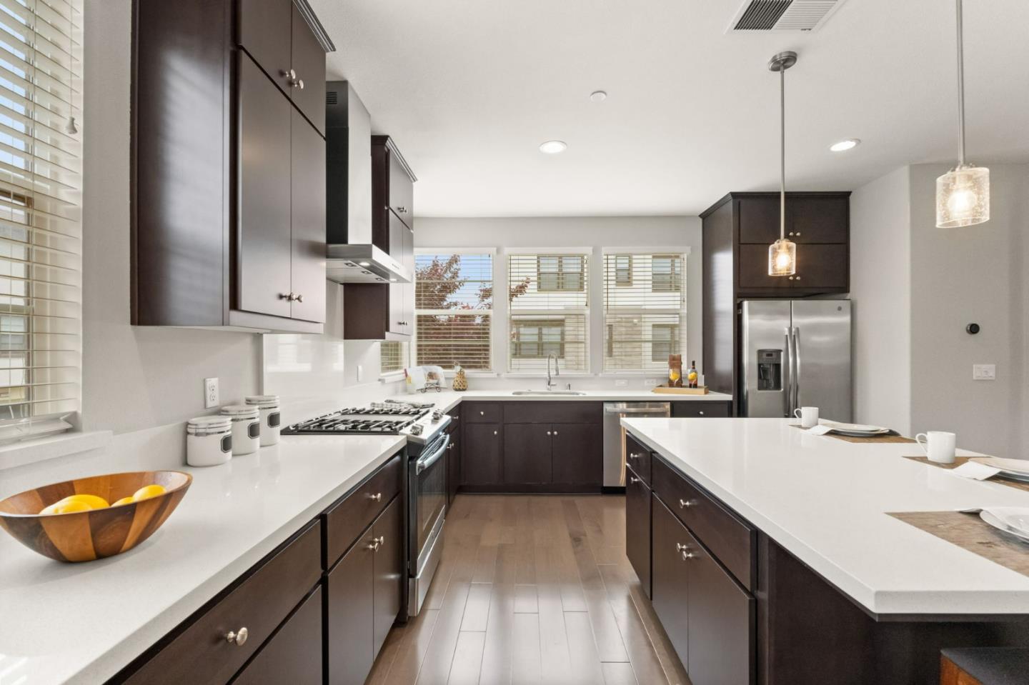 Detail Gallery Image 10 of 38 For 37532 Trestle Ter, Fremont,  CA 94536 - 3 Beds | 3/1 Baths
