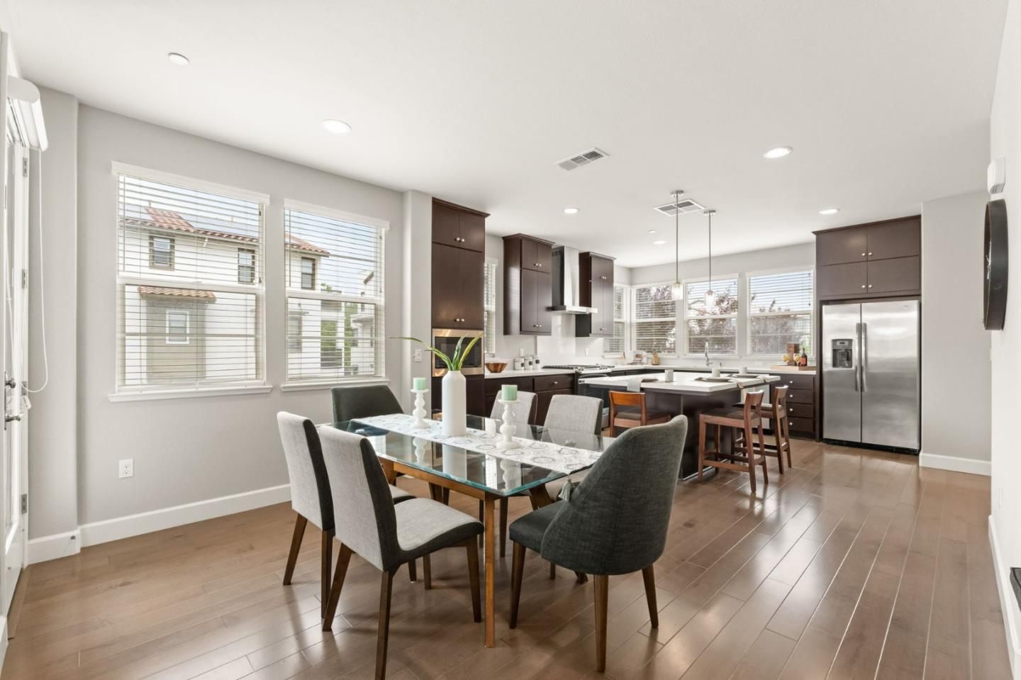Detail Gallery Image 8 of 38 For 37532 Trestle Ter, Fremont,  CA 94536 - 3 Beds | 3/1 Baths
