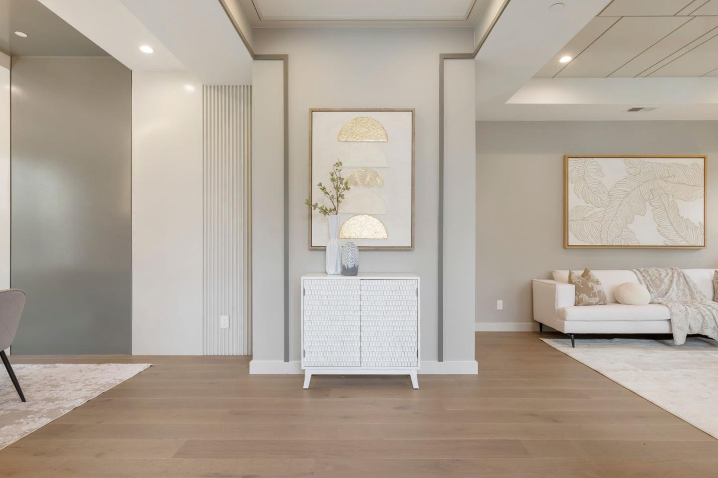 Detail Gallery Image 2 of 24 For 1004 Iris St, Redwood City,  CA 94061 - 5 Beds | 4 Baths