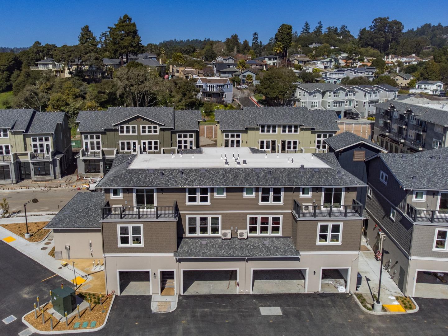 Detail Gallery Image 29 of 32 For 116 Aptos Village Way #4,  Aptos,  CA 95003 - 2 Beds | 2 Baths