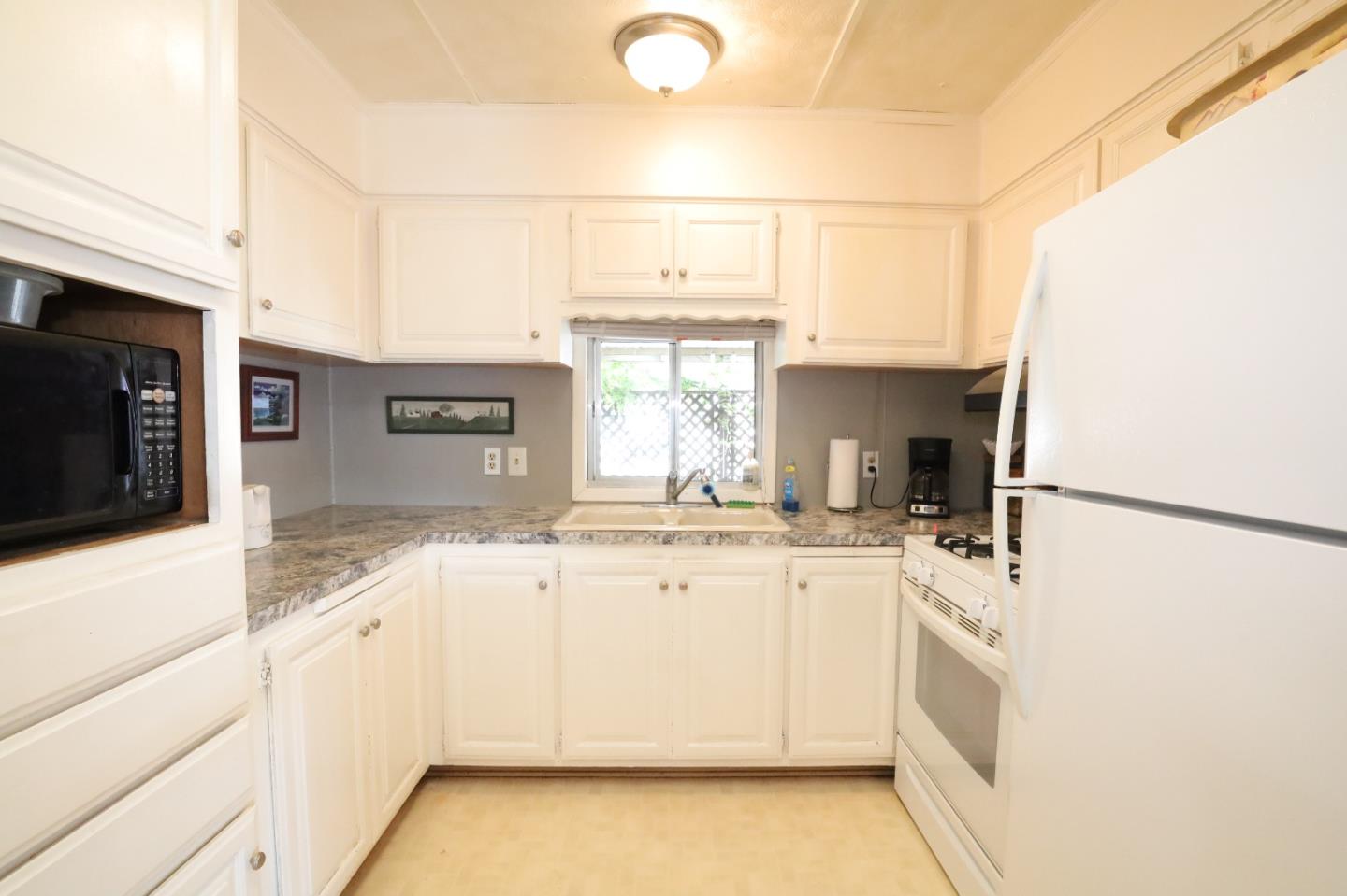 Detail Gallery Image 38 of 51 For 600 E Weddell Dr #258,  Sunnyvale,  CA 94089 - 3 Beds | 2 Baths