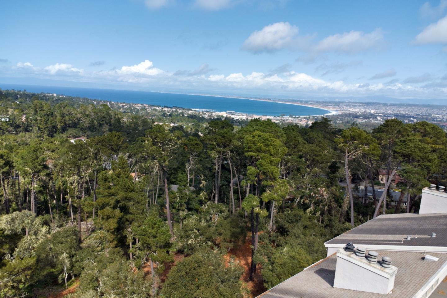 Detail Gallery Image 2 of 47 For 27 Shepherds Knls #27,  Pebble Beach,  CA 93953 - 3 Beds | 3 Baths