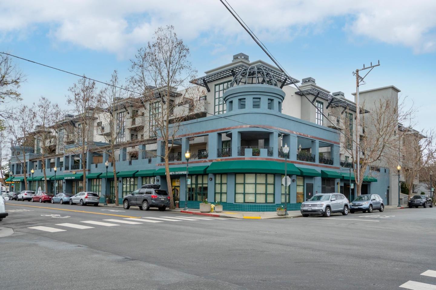 Detail Gallery Image 2 of 51 For 222 8th Ave #310,  San Mateo,  CA 94401 - 4 Beds | 4 Baths