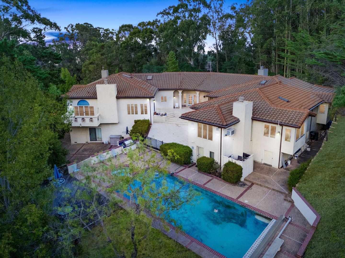 Detail Gallery Image 105 of 111 For 1035 Macadamia Dr, Hillsborough,  CA 94010 - 4 Beds | 6/1 Baths