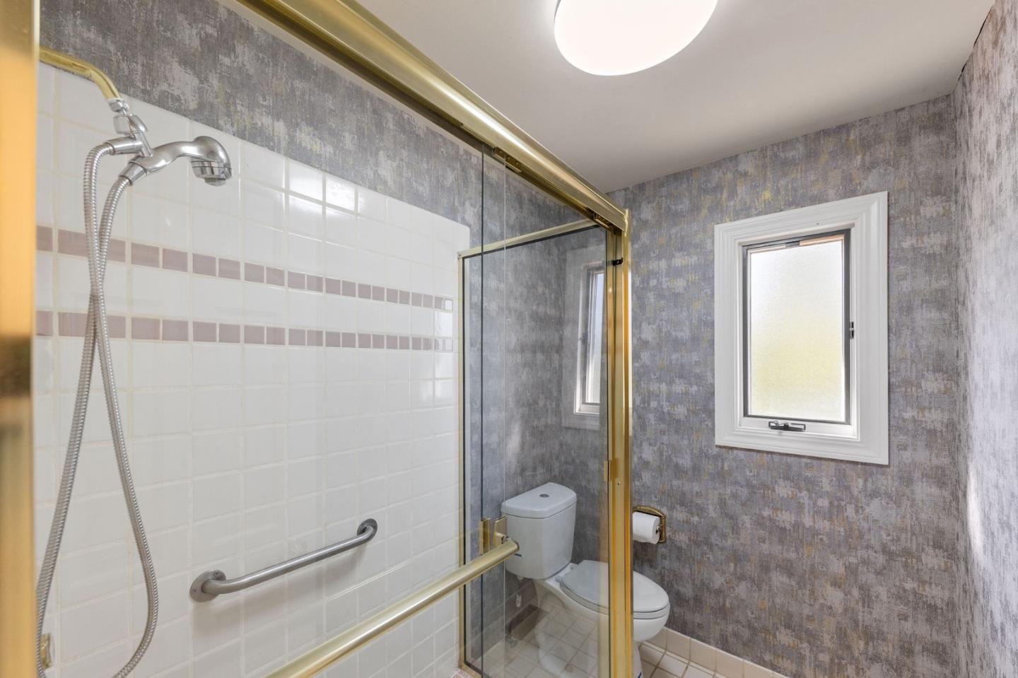 Detail Gallery Image 75 of 111 For 1035 Macadamia Dr, Hillsborough,  CA 94010 - 4 Beds | 6/1 Baths