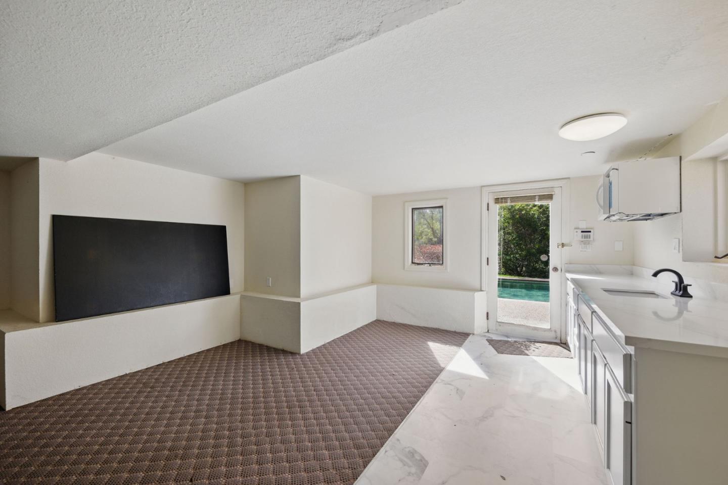 Detail Gallery Image 79 of 111 For 1035 Macadamia Dr, Hillsborough,  CA 94010 - 4 Beds | 6/1 Baths