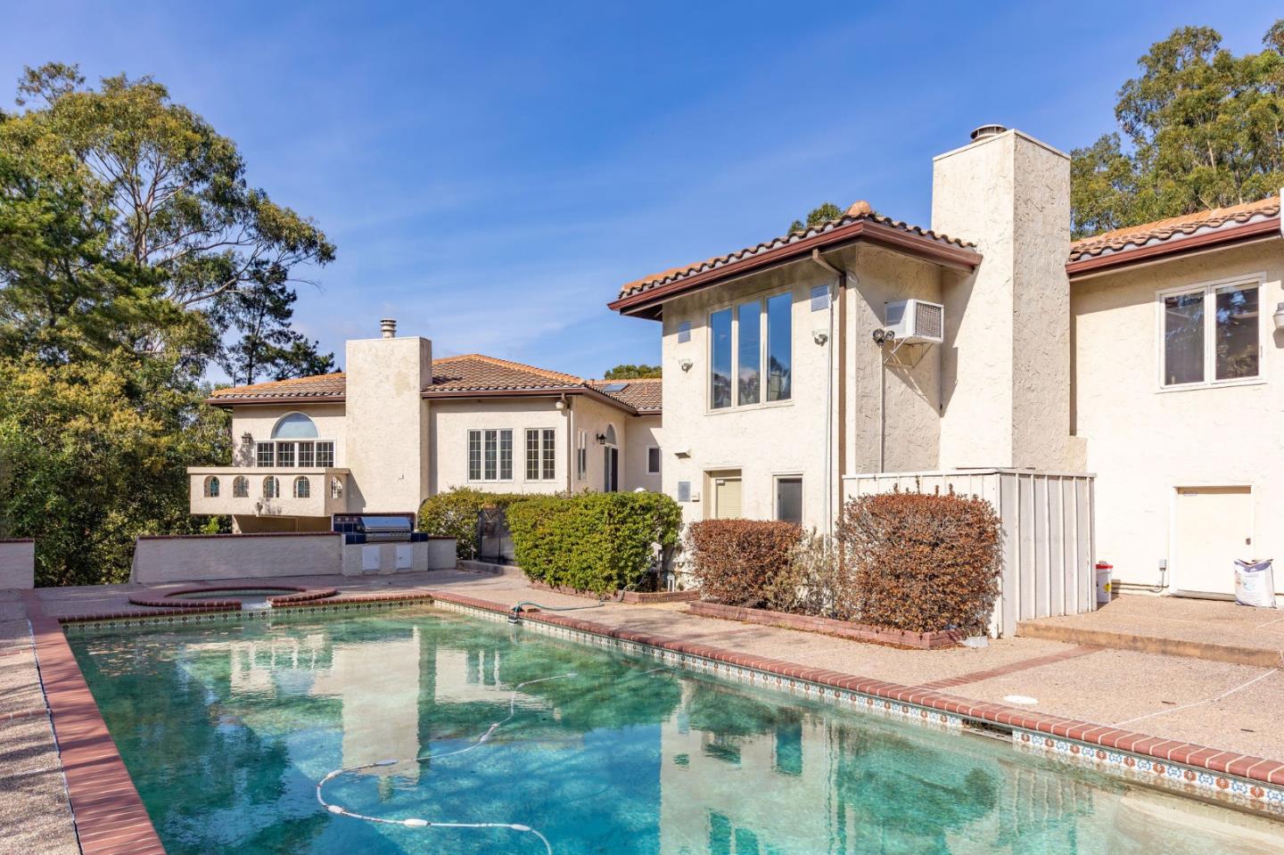 Detail Gallery Image 91 of 111 For 1035 Macadamia Dr, Hillsborough,  CA 94010 - 4 Beds | 6/1 Baths