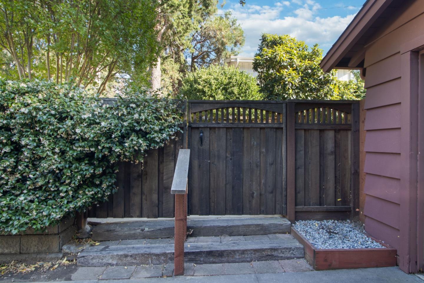 Detail Gallery Image 3 of 34 For 13185 Junction Ave, Boulder Creek,  CA 95006 - 1 Beds | 1 Baths