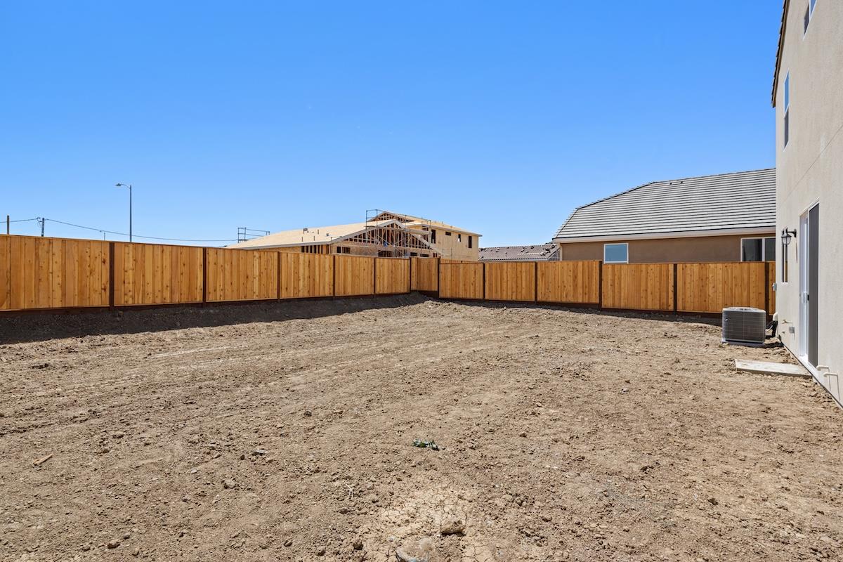 Detail Gallery Image 44 of 47 For 1911 Amaryllis Dr, Hollister,  CA 95023 - 5 Beds | 3 Baths