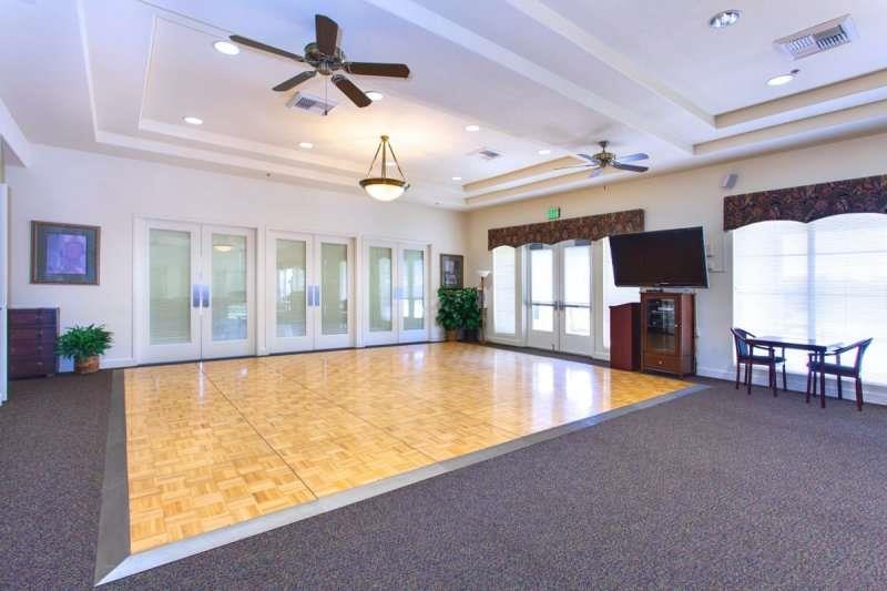 Detail Gallery Image 12 of 36 For 9608 Crystal Bay Ln, Elk Grove,  CA 95758 - 2 Beds | 2 Baths