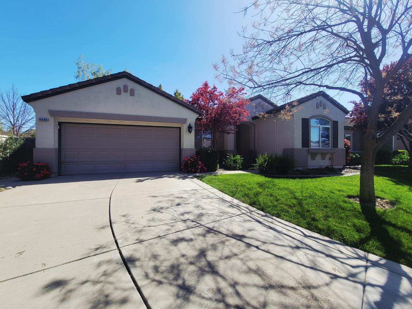 Detail Gallery Image 3 of 36 For 9608 Crystal Bay Ln, Elk Grove,  CA 95758 - 2 Beds | 2 Baths