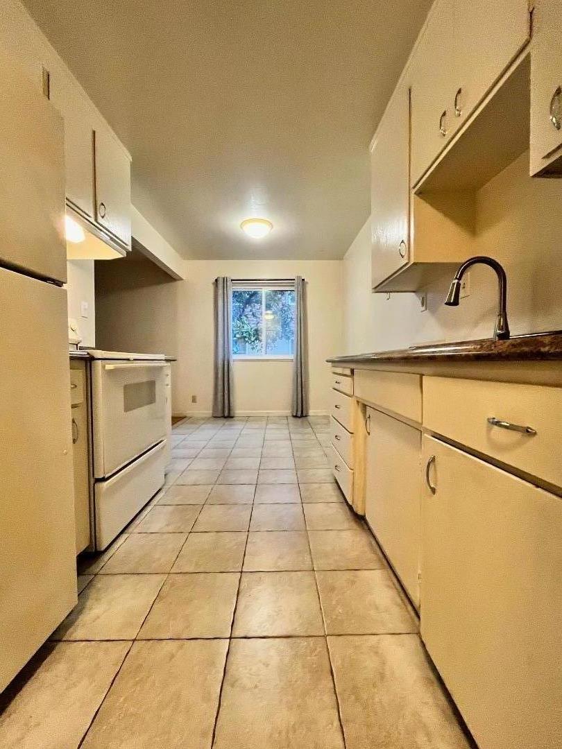 Detail Gallery Image 11 of 32 For 1719 Ross Cir, San Jose,  CA 95124 - – Beds | – Baths