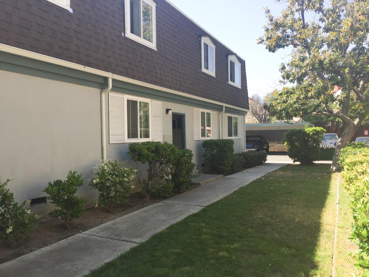 Detail Gallery Image 2 of 32 For 1719 Ross Cir, San Jose,  CA 95124 - – Beds | – Baths