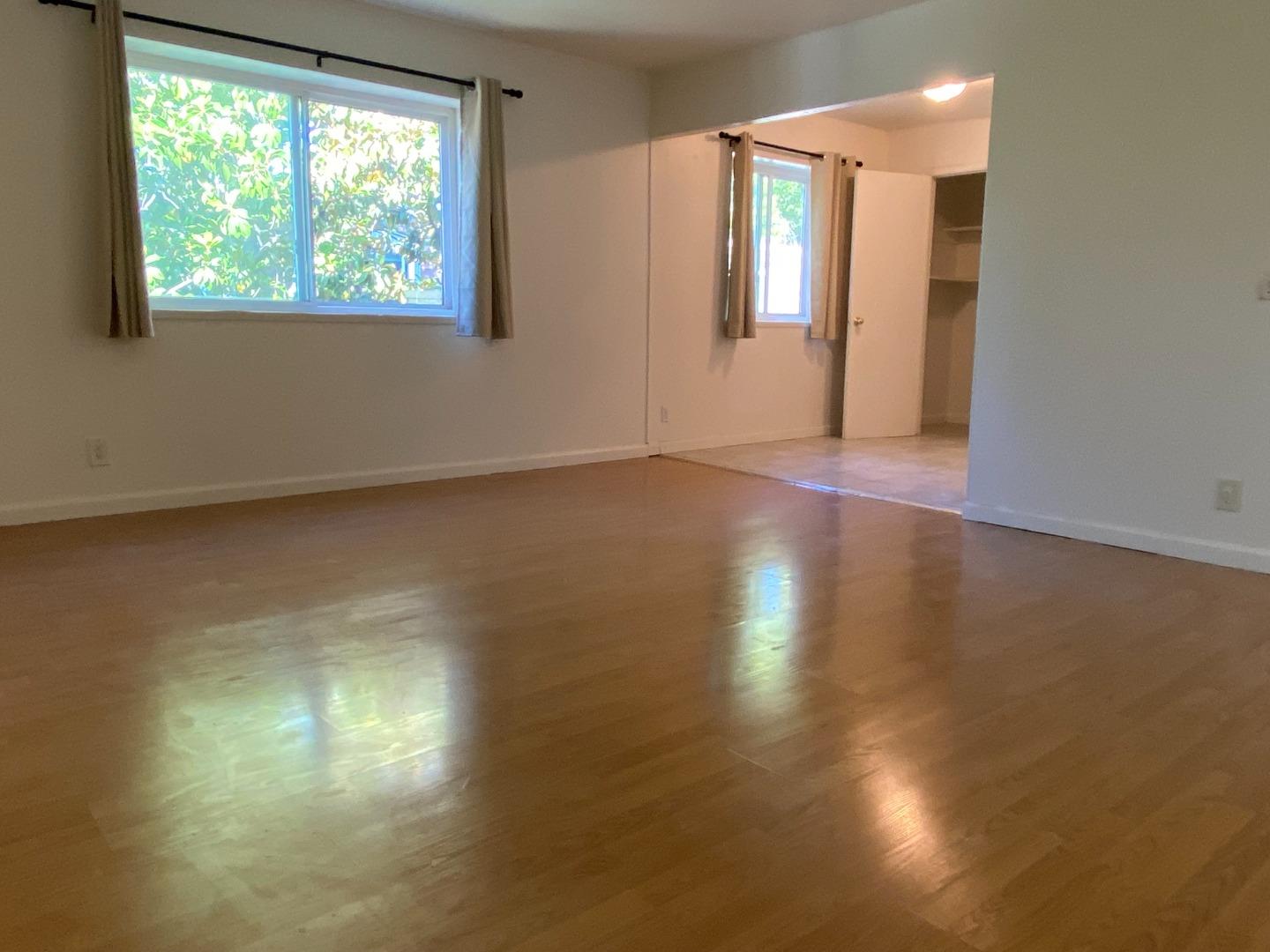 Detail Gallery Image 26 of 32 For 1719 Ross Cir, San Jose,  CA 95124 - – Beds | – Baths