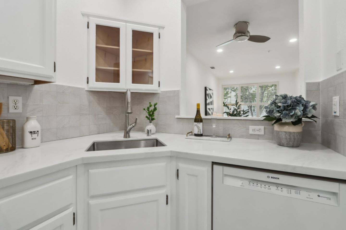 Detail Gallery Image 11 of 35 For 677 Atherton Pl, Hayward,  CA 94541 - 3 Beds | 3 Baths