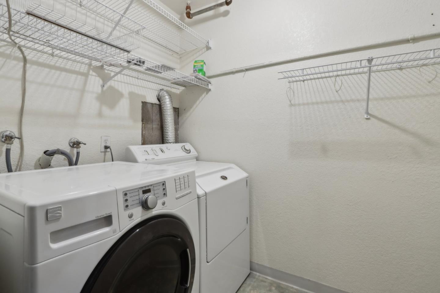 Detail Gallery Image 24 of 35 For 677 Atherton Pl, Hayward,  CA 94541 - 3 Beds | 3 Baths