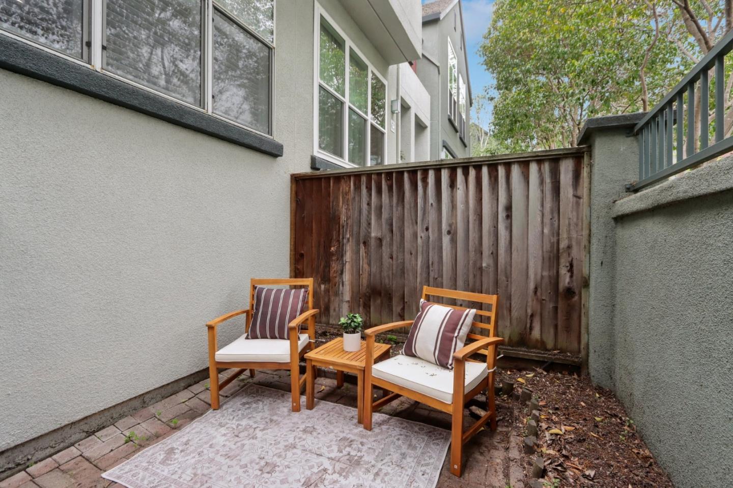 Detail Gallery Image 26 of 35 For 677 Atherton Pl, Hayward,  CA 94541 - 3 Beds | 3 Baths