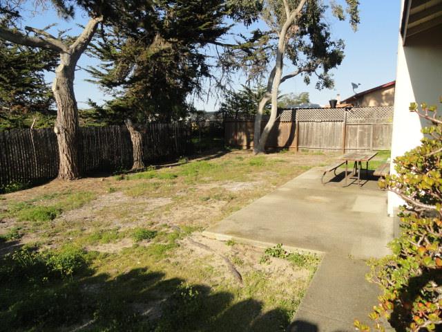 Detail Gallery Image 14 of 14 For 3137 Lake Dr, Marina,  CA 93933 - 3 Beds | 2 Baths