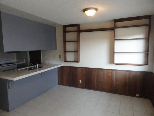 Detail Gallery Image 5 of 14 For 3137 Lake Dr, Marina,  CA 93933 - 3 Beds | 2 Baths