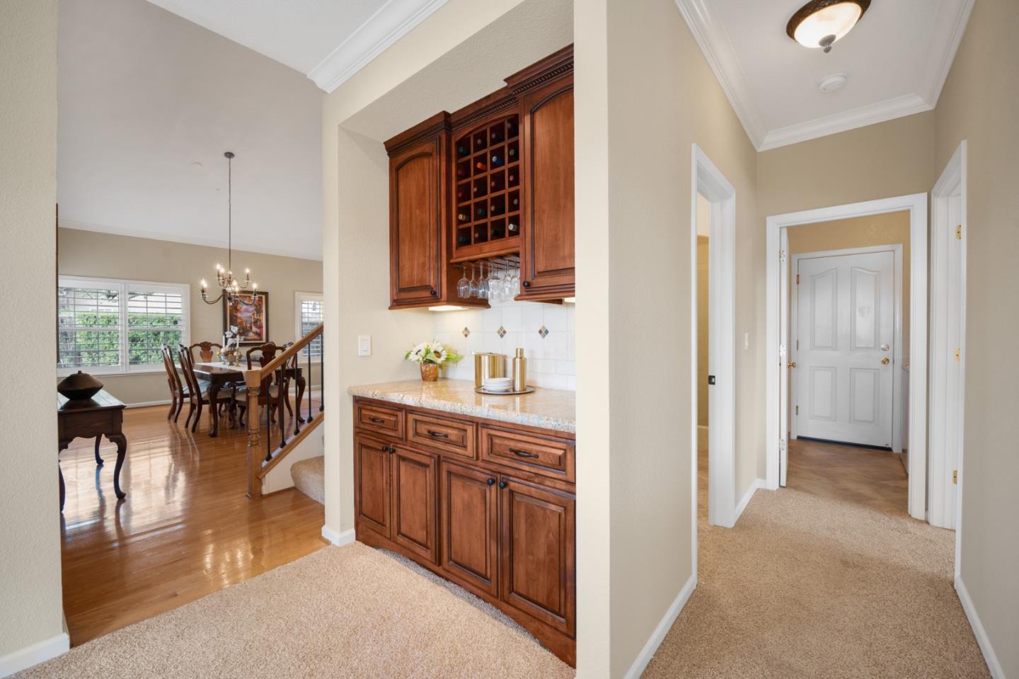 Detail Gallery Image 11 of 41 For 1450 Seville Dr, Morgan Hill,  CA 95037 - 5 Beds | 3 Baths