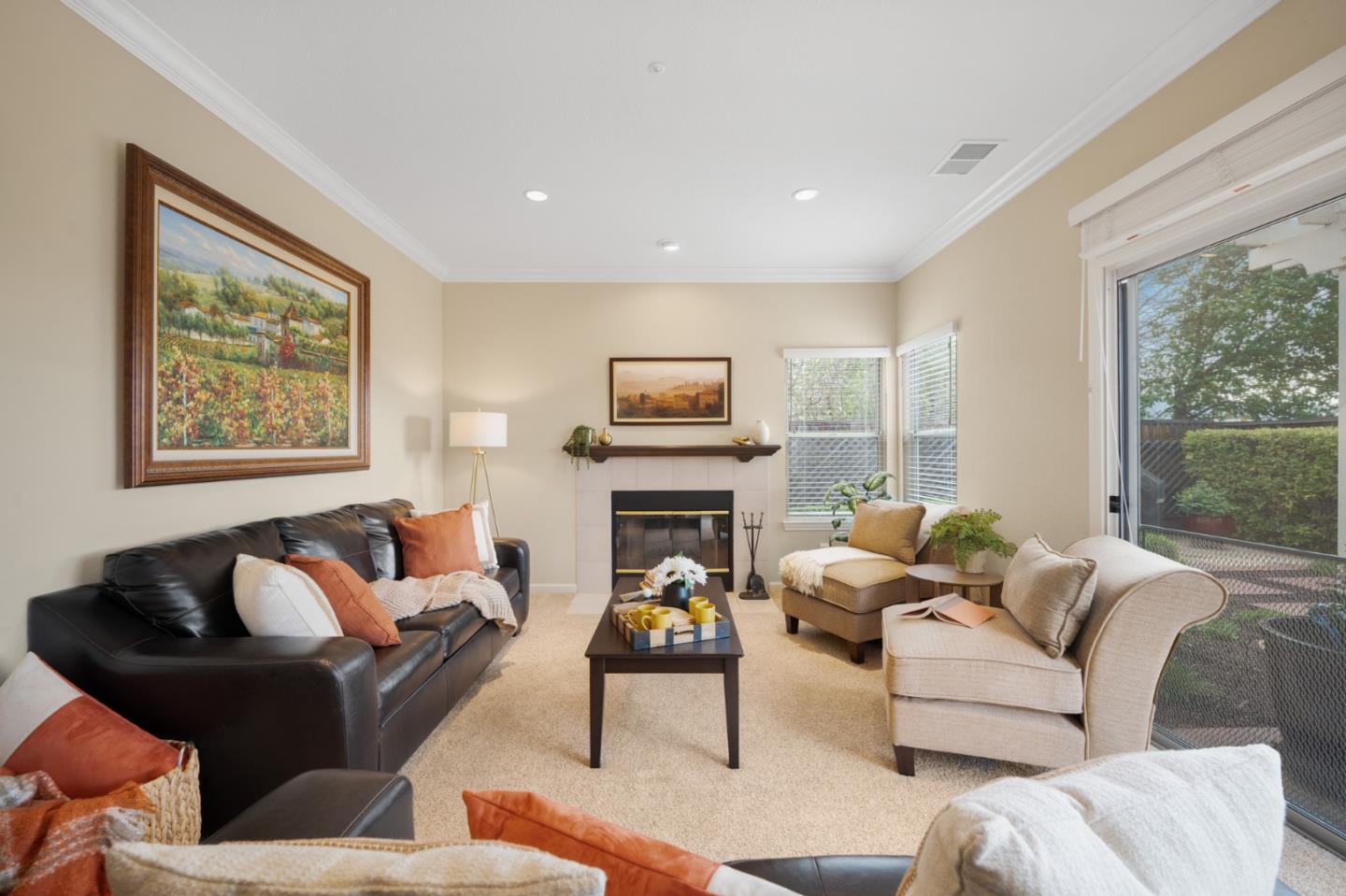 Detail Gallery Image 17 of 41 For 1450 Seville Dr, Morgan Hill,  CA 95037 - 5 Beds | 3 Baths