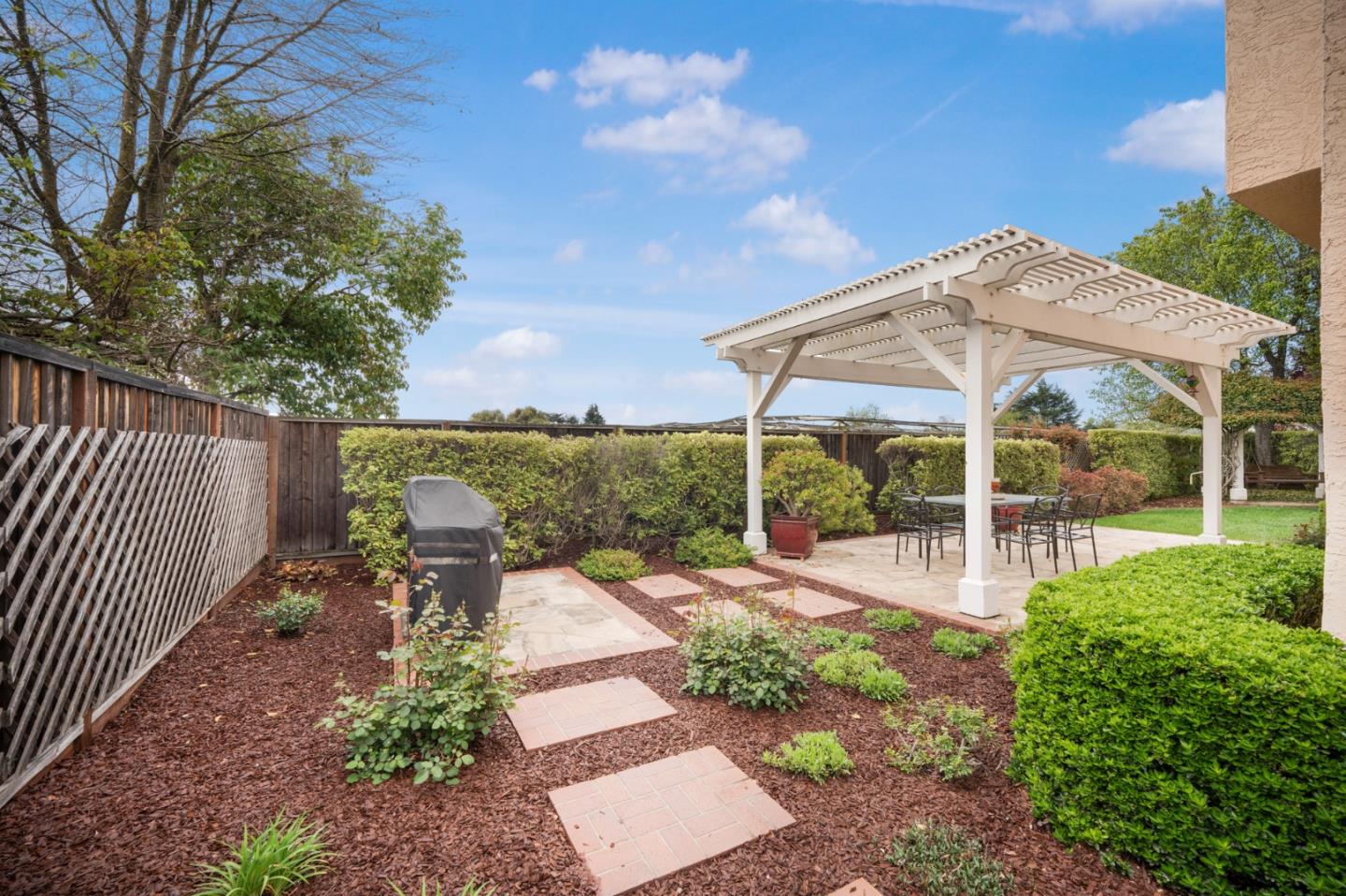 Detail Gallery Image 34 of 41 For 1450 Seville Dr, Morgan Hill,  CA 95037 - 5 Beds | 3 Baths