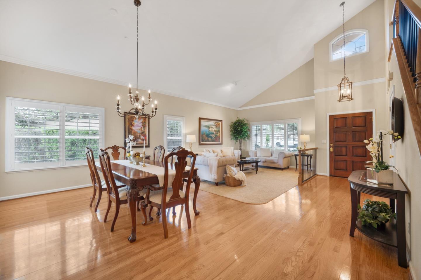 Detail Gallery Image 8 of 41 For 1450 Seville Dr, Morgan Hill,  CA 95037 - 5 Beds | 3 Baths