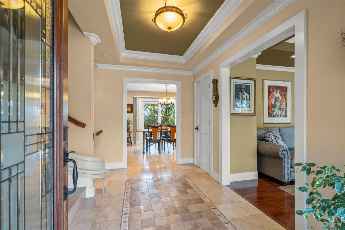 Detail Gallery Image 4 of 38 For 15850 Jackson Oaks Dr, Morgan Hill,  CA 95037 - 4 Beds | 3 Baths