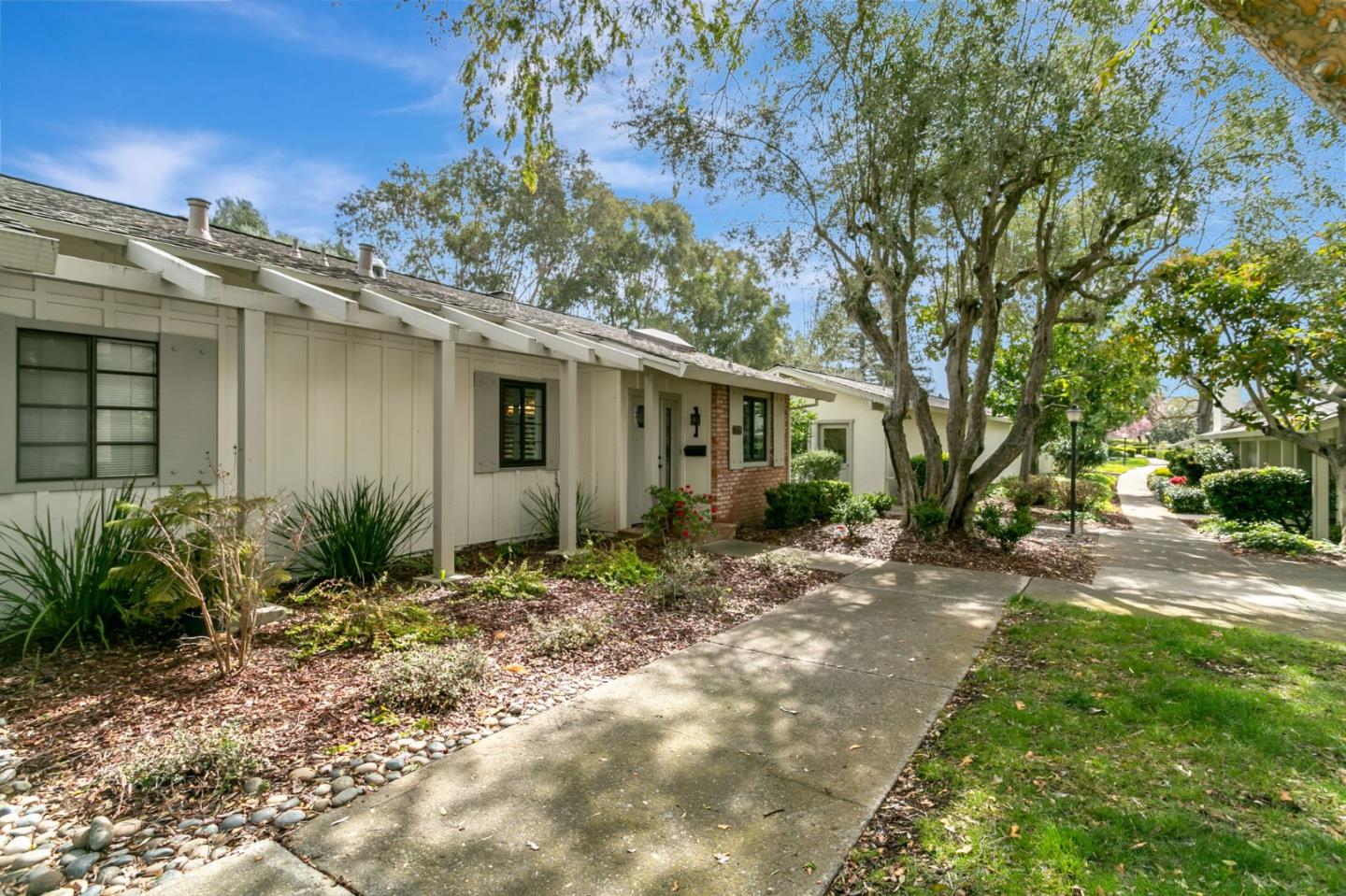 Detail Gallery Image 2 of 31 For 5429 Cribari Ct, San Jose,  CA 95135 - 1 Beds | 1 Baths