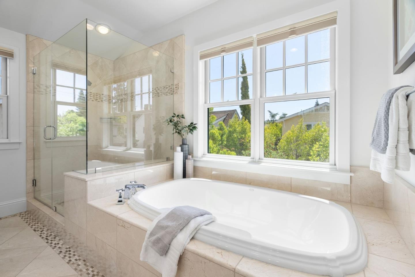 Detail Gallery Image 32 of 68 For 317 Templeton Ln, Los Gatos,  CA 95032 - 5 Beds | 4/1 Baths