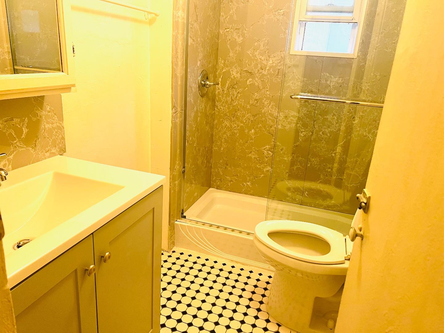 Detail Gallery Image 6 of 10 For 4320 Monterey Hwy #15,  San Jose,  CA 95111 - 2 Beds | 1 Baths