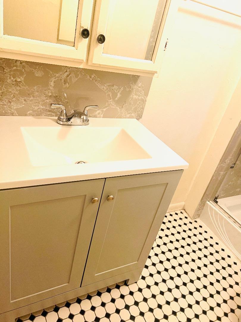 Detail Gallery Image 7 of 10 For 4320 Monterey Hwy #15,  San Jose,  CA 95111 - 2 Beds | 1 Baths