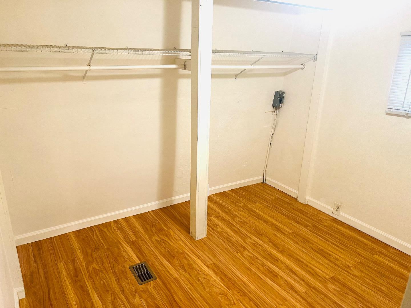 Detail Gallery Image 9 of 10 For 4320 Monterey Hwy #15,  San Jose,  CA 95111 - 2 Beds | 1 Baths