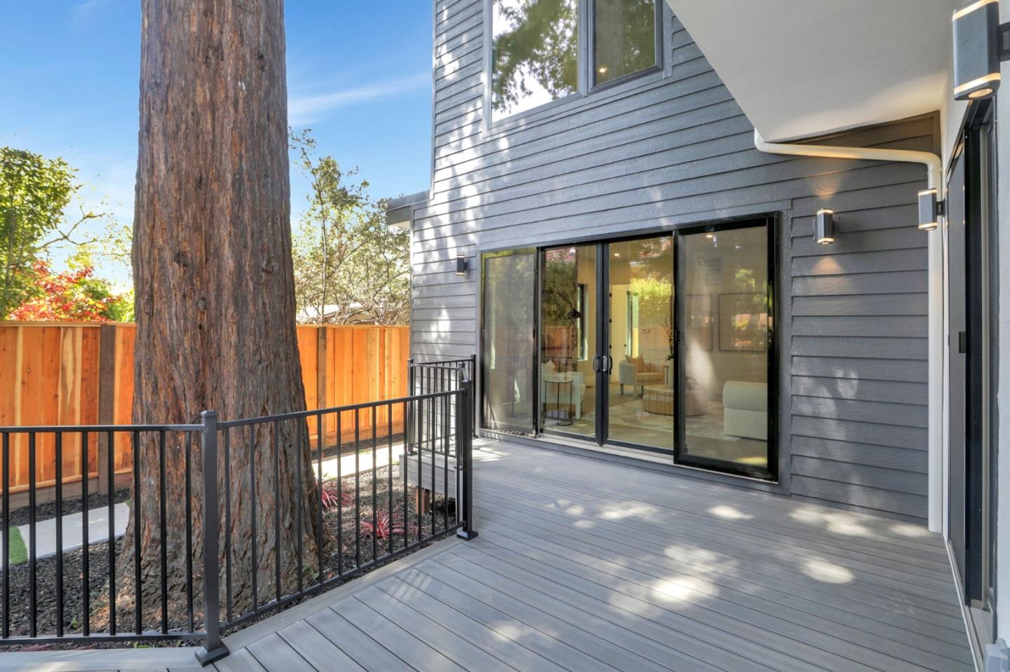 Detail Gallery Image 64 of 89 For 546 9th Ave, Menlo Park,  CA 94025 - 4 Beds | 4/1 Baths
