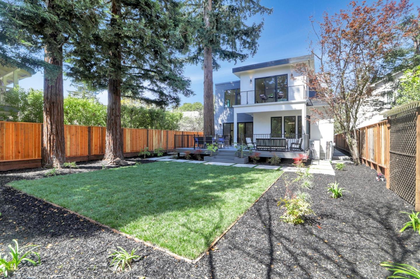 Detail Gallery Image 70 of 89 For 546 9th Ave, Menlo Park,  CA 94025 - 4 Beds | 4/1 Baths