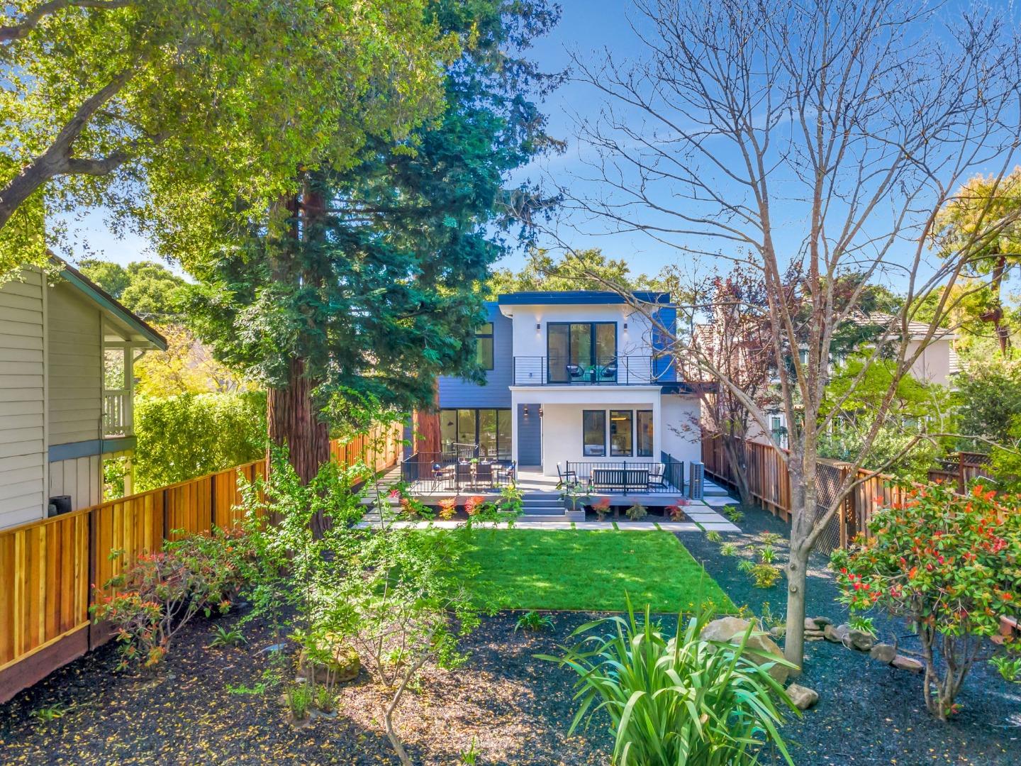 Detail Gallery Image 77 of 89 For 546 9th Ave, Menlo Park,  CA 94025 - 4 Beds | 4/1 Baths