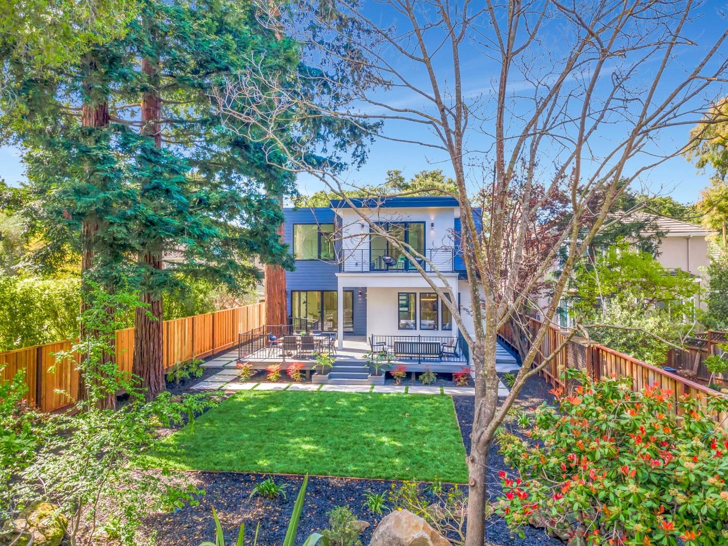 Detail Gallery Image 78 of 89 For 546 9th Ave, Menlo Park,  CA 94025 - 4 Beds | 4/1 Baths