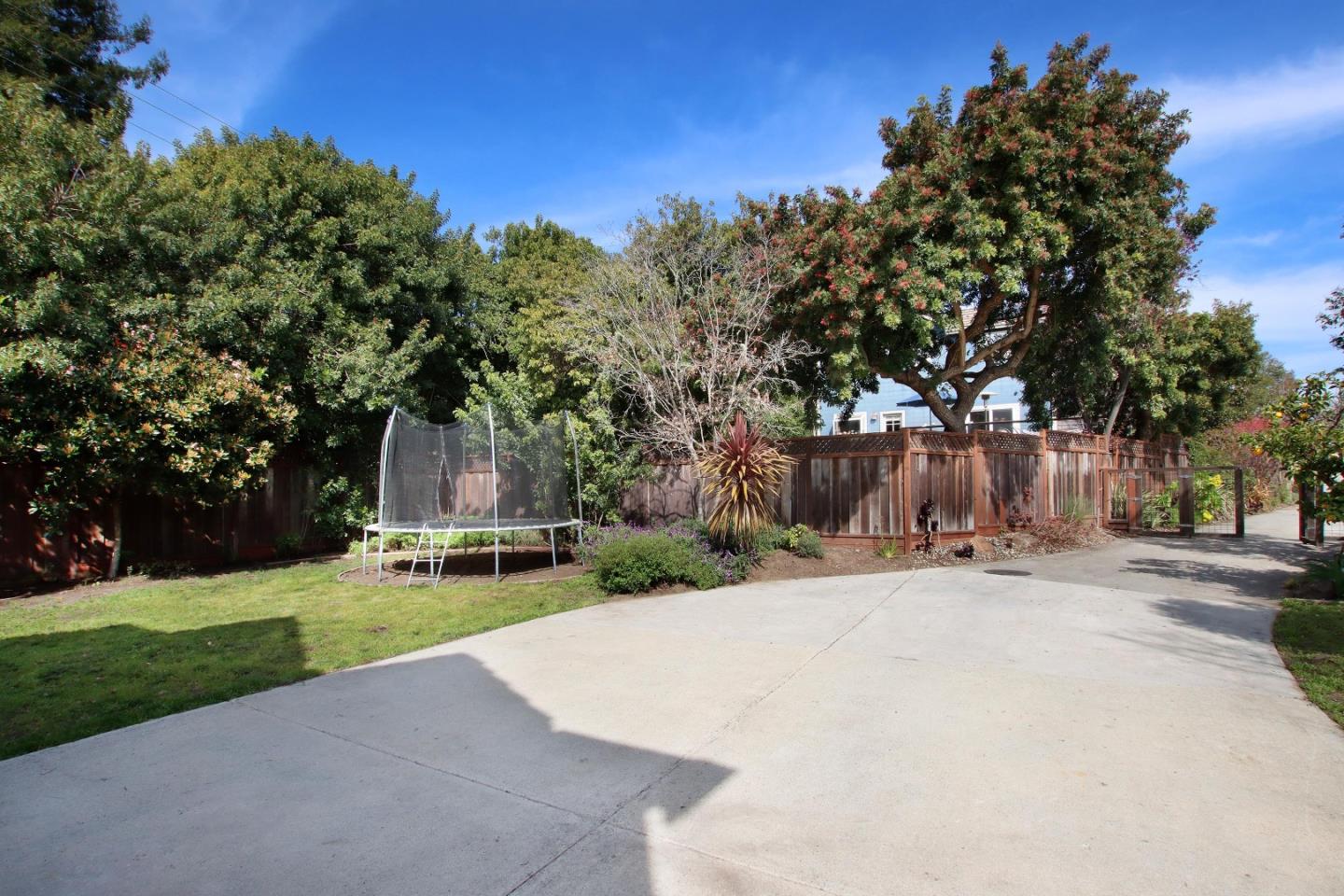 Detail Gallery Image 5 of 36 For 3239 O'neill Ct, Soquel,  CA 95073 - 4 Beds | 2/1 Baths