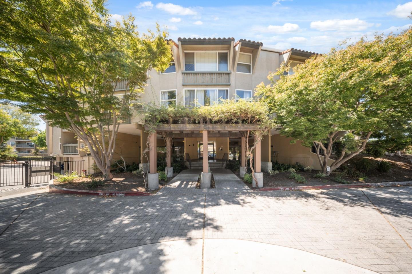 Detail Gallery Image 1 of 23 For 1087 Murrieta #242,  Livermore,  CA 94550 - 1 Beds | 1 Baths