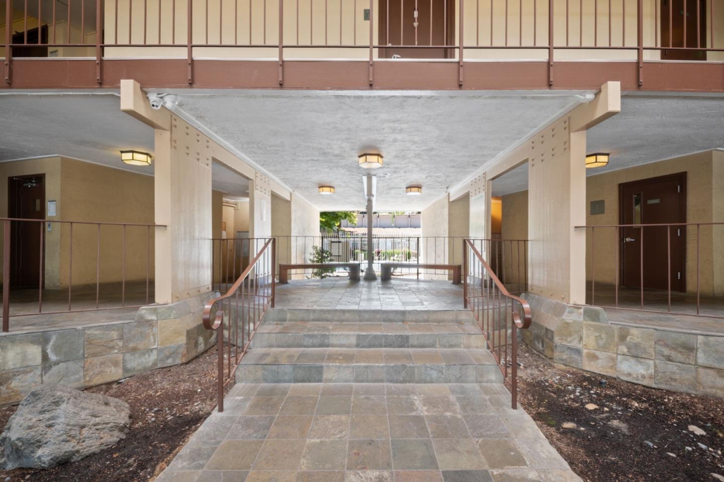 Detail Gallery Image 19 of 23 For 1087 Murrieta #242,  Livermore,  CA 94550 - 1 Beds | 1 Baths