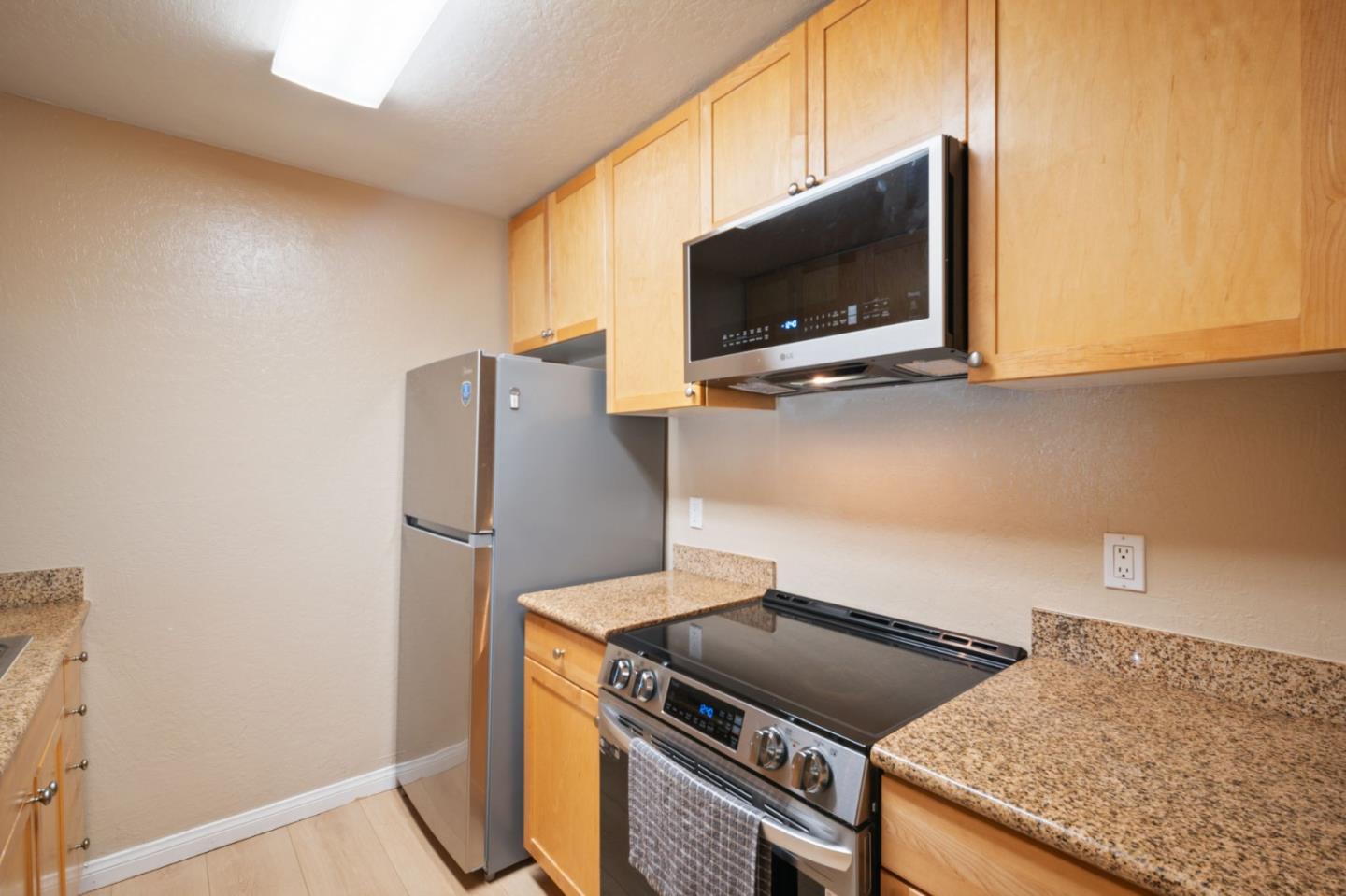 Detail Gallery Image 8 of 23 For 1087 Murrieta #242,  Livermore,  CA 94550 - 1 Beds | 1 Baths