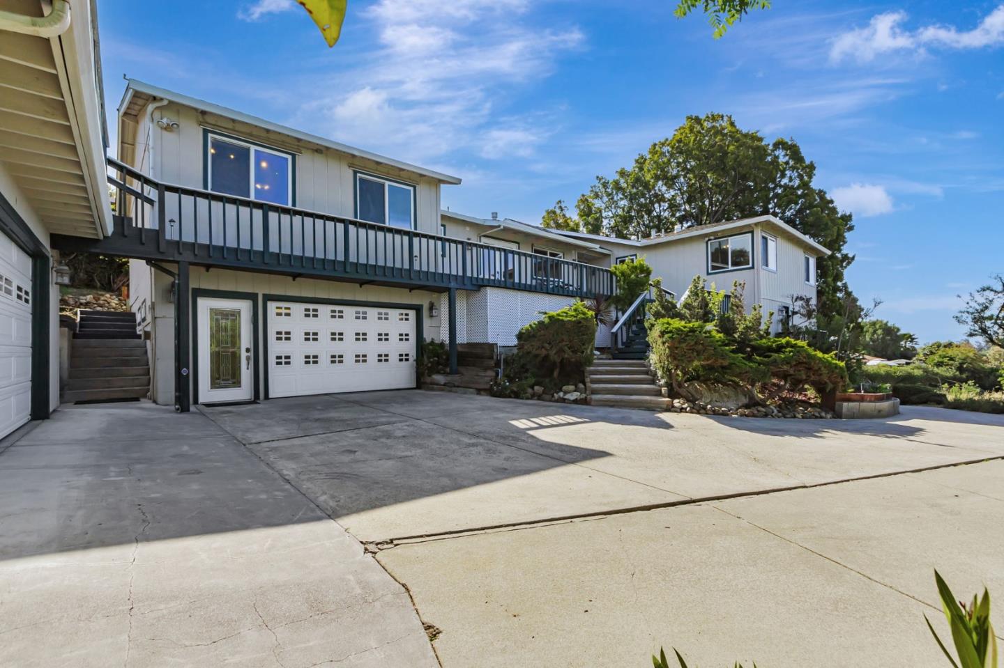 Detail Gallery Image 2 of 97 For 3449 Suncrest Ave, San Jose,  CA 95132 - 5 Beds | 2/1 Baths