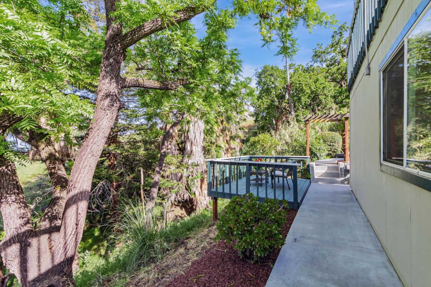 Detail Gallery Image 62 of 97 For 3449 Suncrest Ave, San Jose,  CA 95132 - 5 Beds | 2/1 Baths