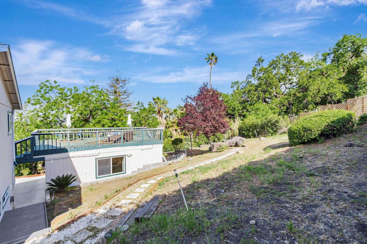 Detail Gallery Image 73 of 97 For 3449 Suncrest Ave, San Jose,  CA 95132 - 5 Beds | 2/1 Baths