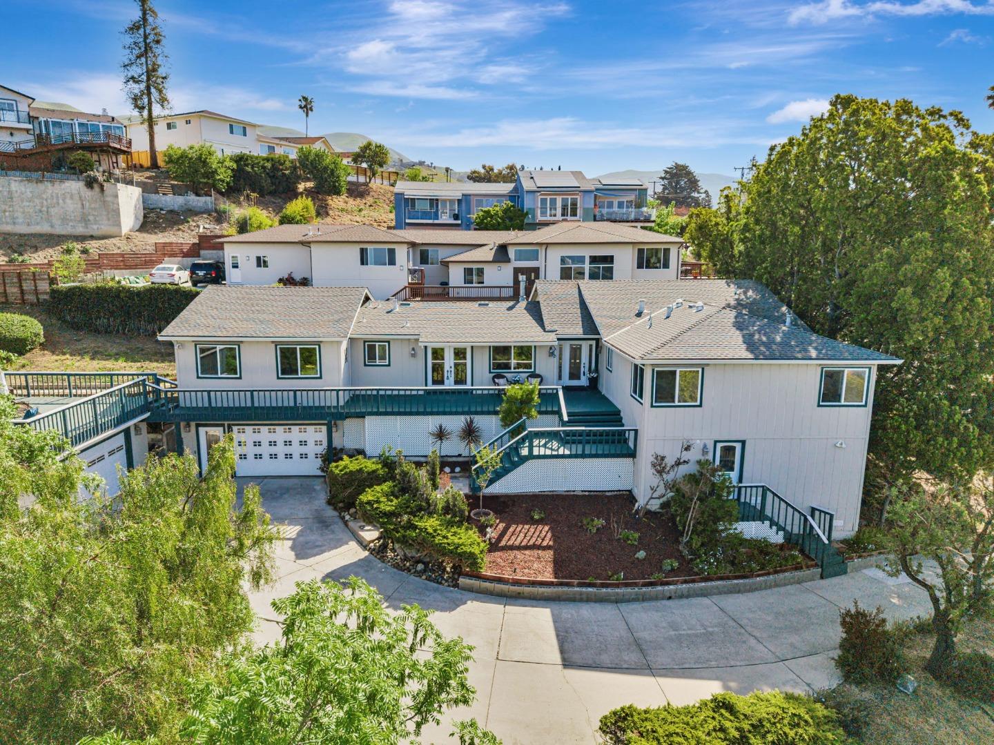 Detail Gallery Image 78 of 97 For 3449 Suncrest Ave, San Jose,  CA 95132 - 5 Beds | 2/1 Baths