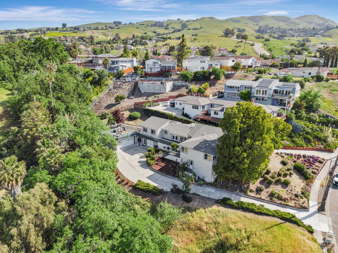 Detail Gallery Image 83 of 97 For 3449 Suncrest Ave, San Jose,  CA 95132 - 5 Beds | 2/1 Baths